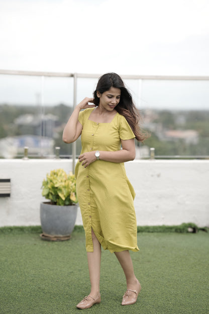 chic textured midi dress